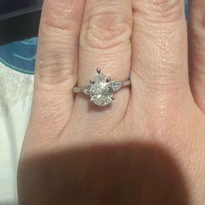 COPY - Brand new pear shaped diamond ring